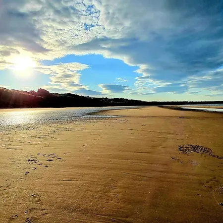 Ace Grace Place - Part Of The The Bay Village With Pool, Gym And Direct Access, Pub, Restaurant, Tennis And Meadows Walks *